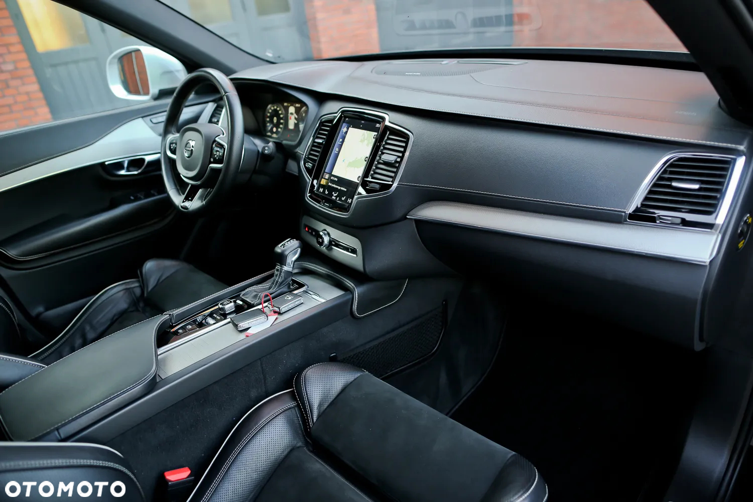Volvo XC 90 D5 AWD Geartronic RDesign - 22