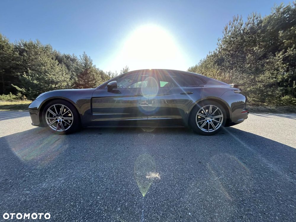 Porsche Panamera - 22