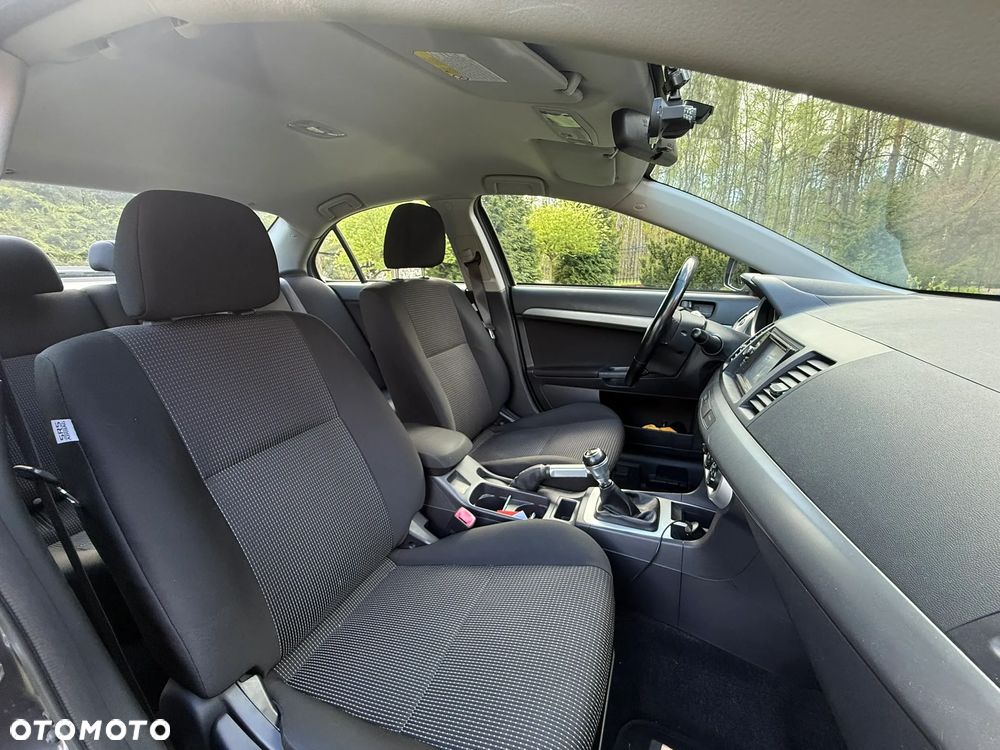 Mitsubishi Lancer 1.6 ClearTec Inform - 11