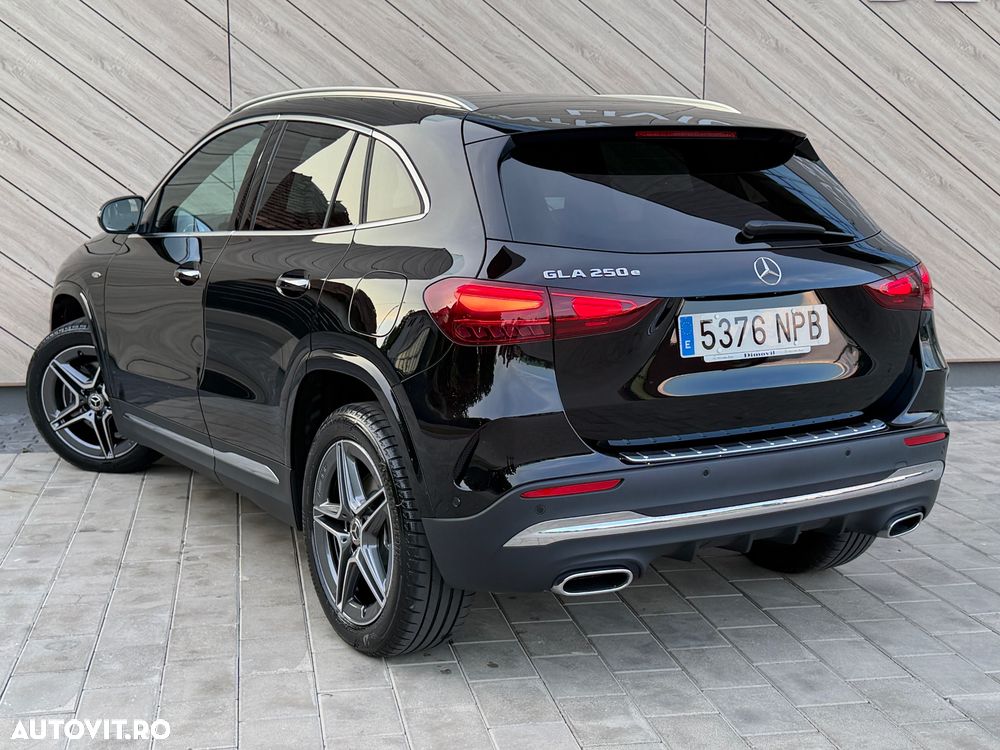 Mercedes-Benz GLA 250 e - 4