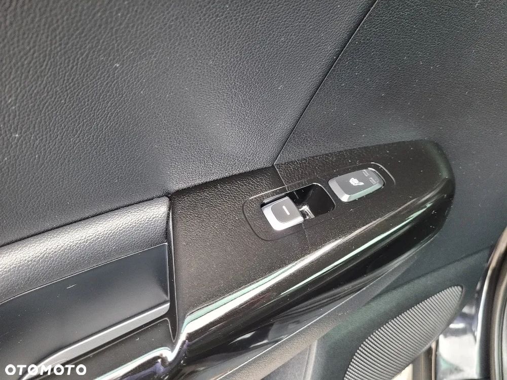 Kia Sportage 1.6 GDI 2WD DREAM-TEAM EDITION - 23