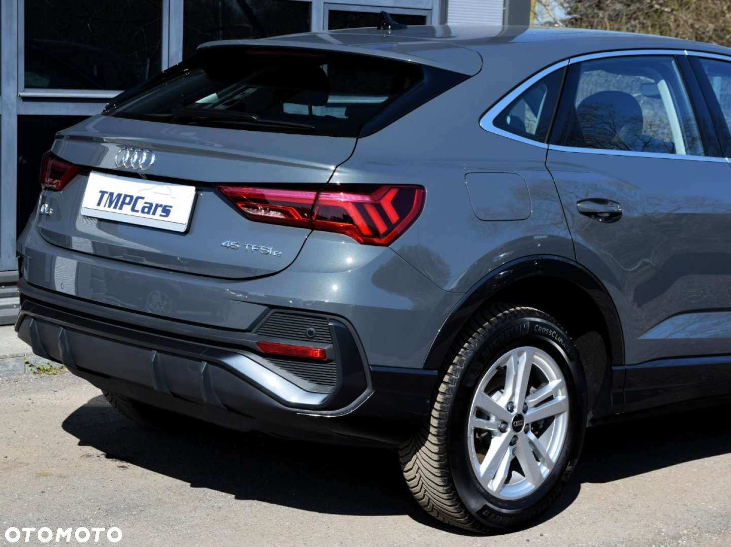 Audi Q3 Sportback - 13