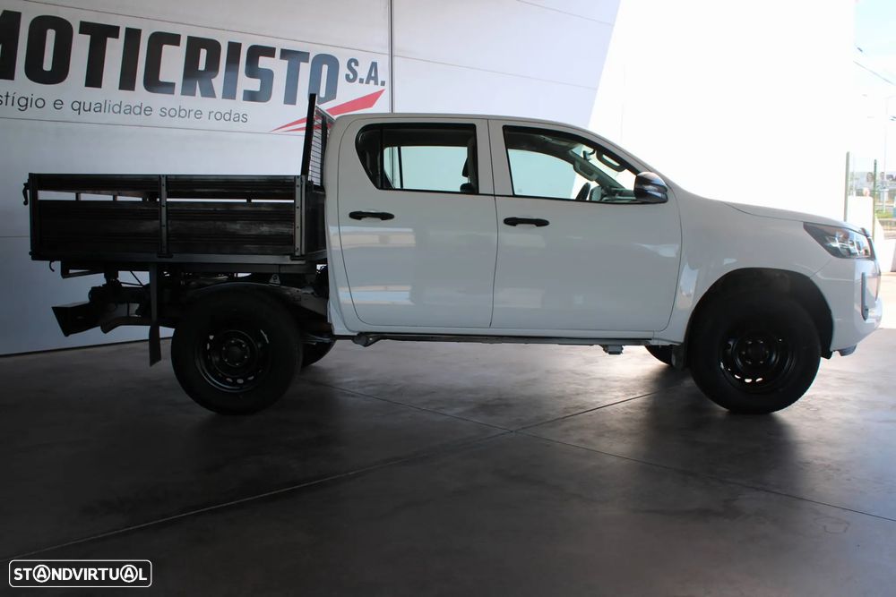 Toyota Hilux 2.4 D-4D 4X4 Cabine dupla - 2