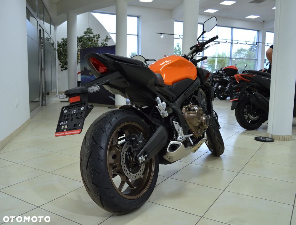 Honda CB - 4