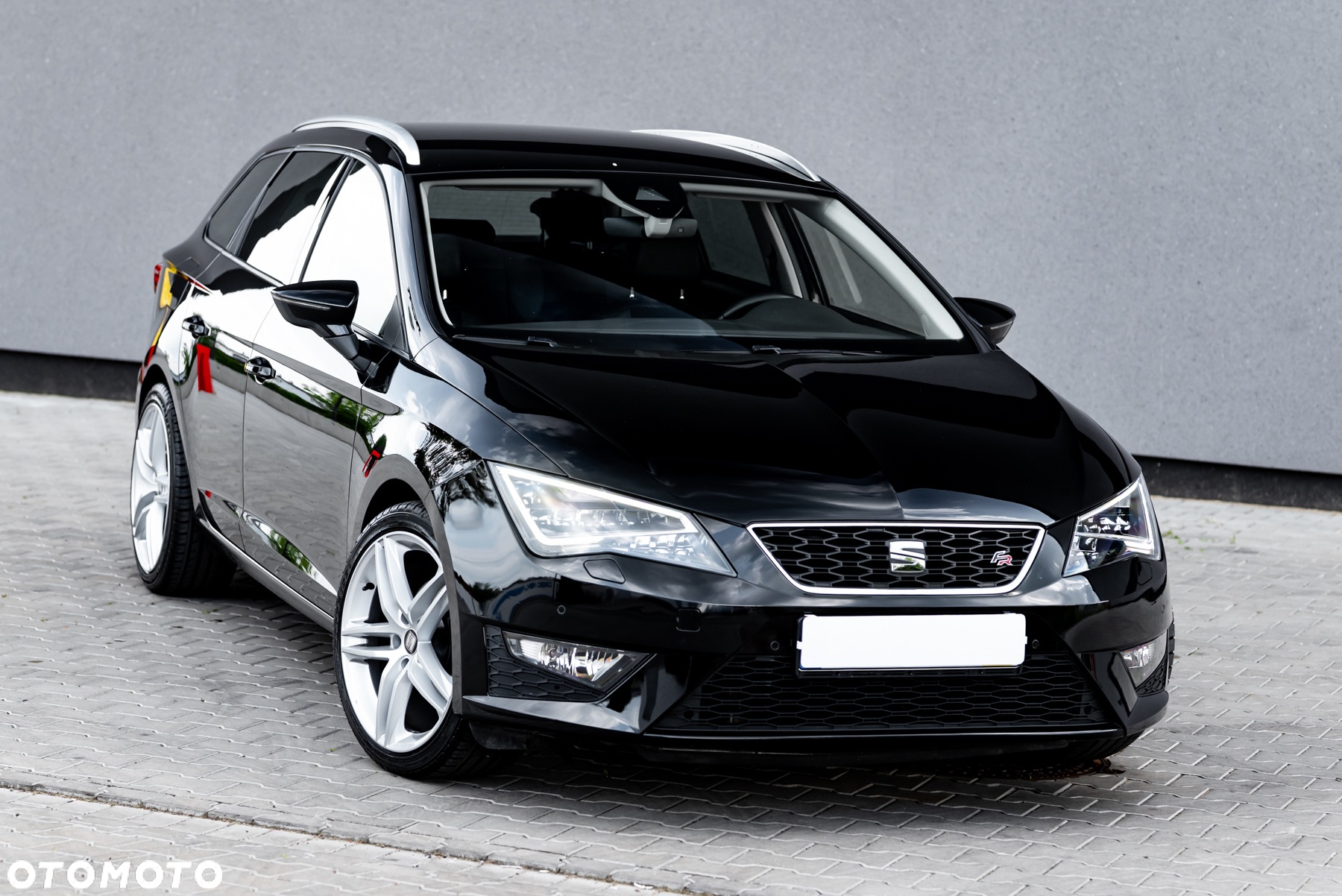 Seat Leon ST 1.4 TSI ACT Start&Stop DSG FR - 2