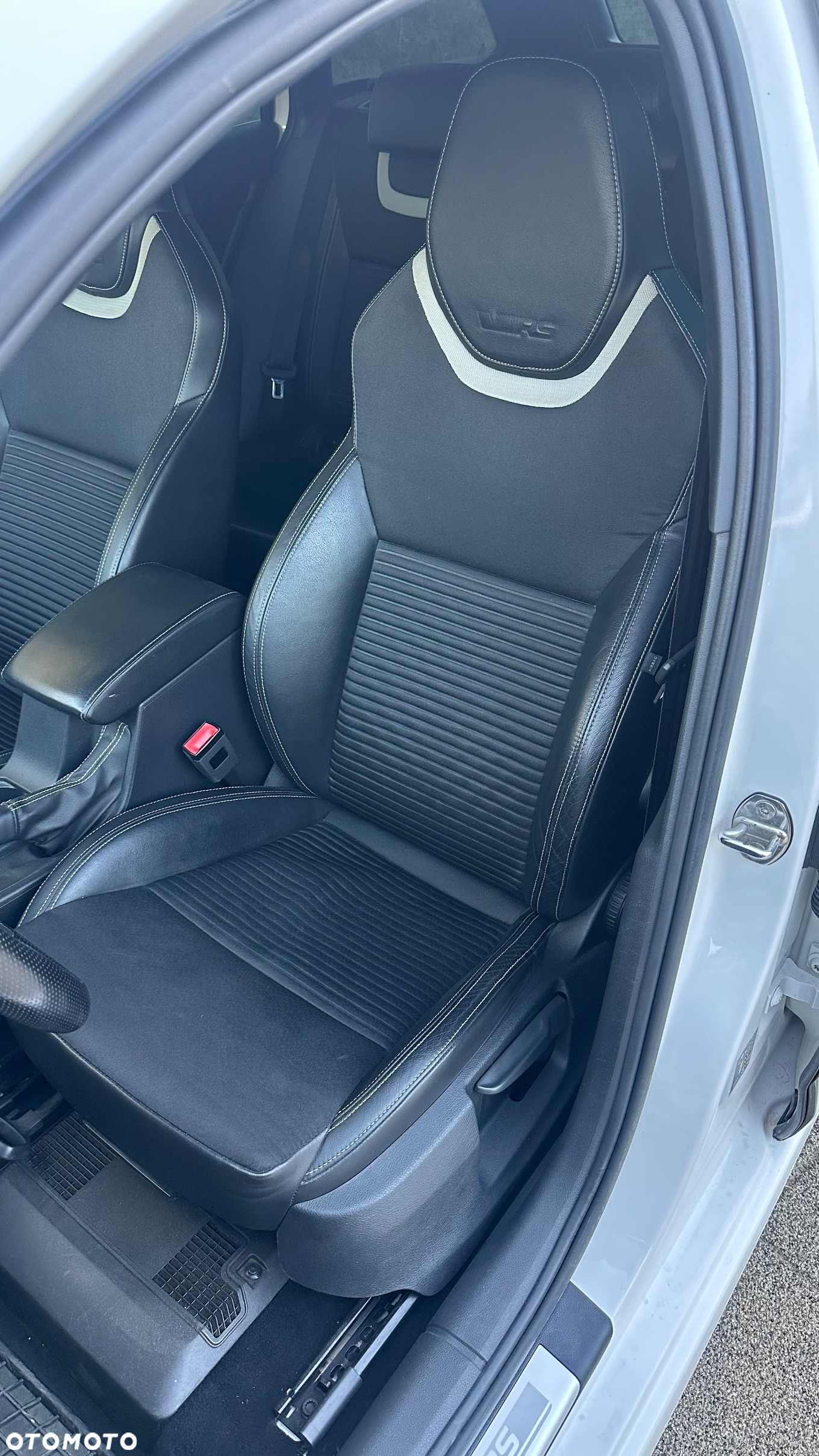 Skoda Octavia 2.0 TDI DSG RS - 28
