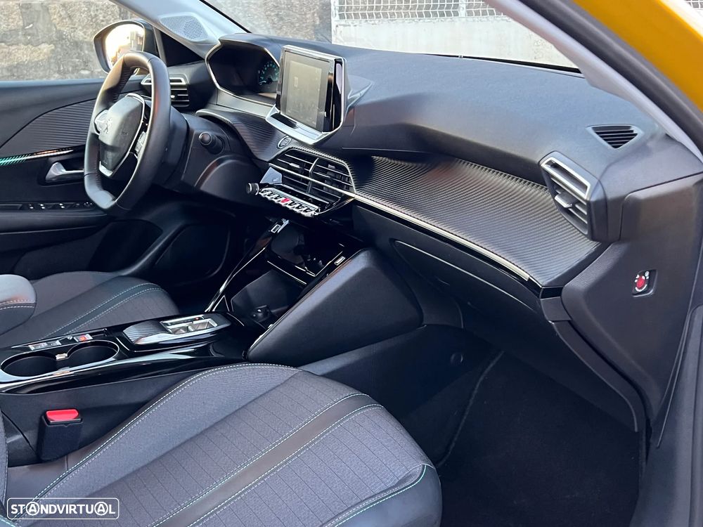 Peugeot e-208 Allure Pack - 15