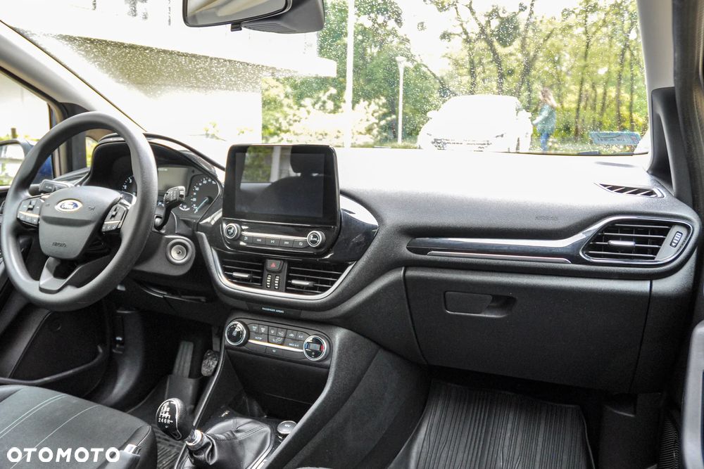 Ford Fiesta - 10