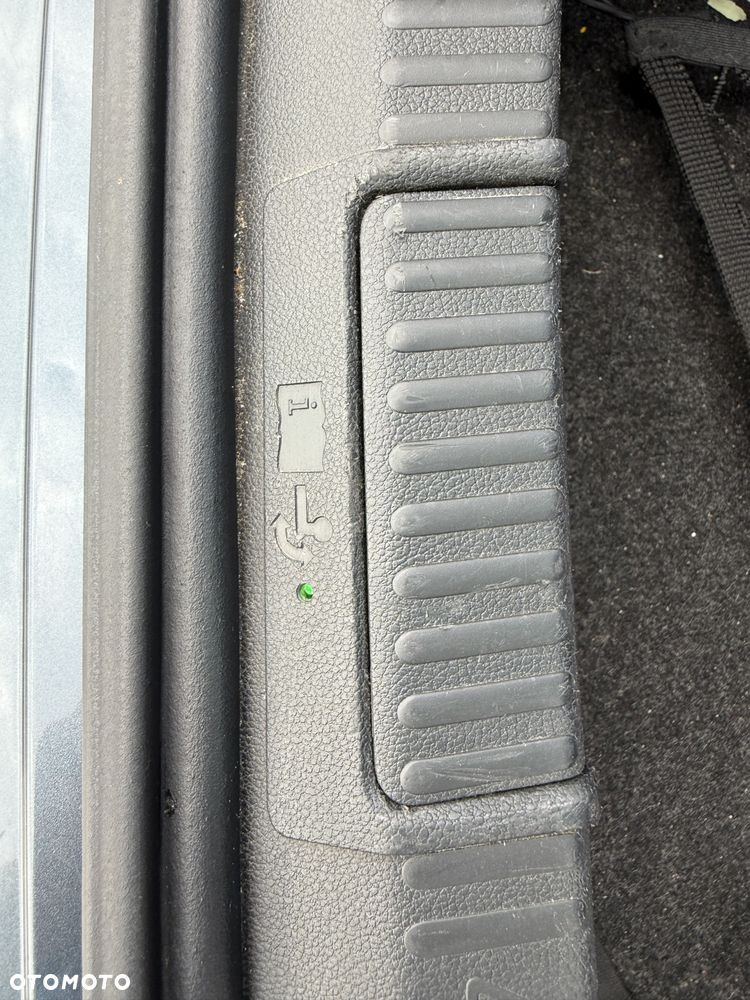 Skoda Superb 2.0 TDI SCR Style DSG - 36