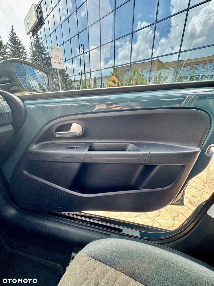 Volkswagen up! IQ.DRIVE - 22