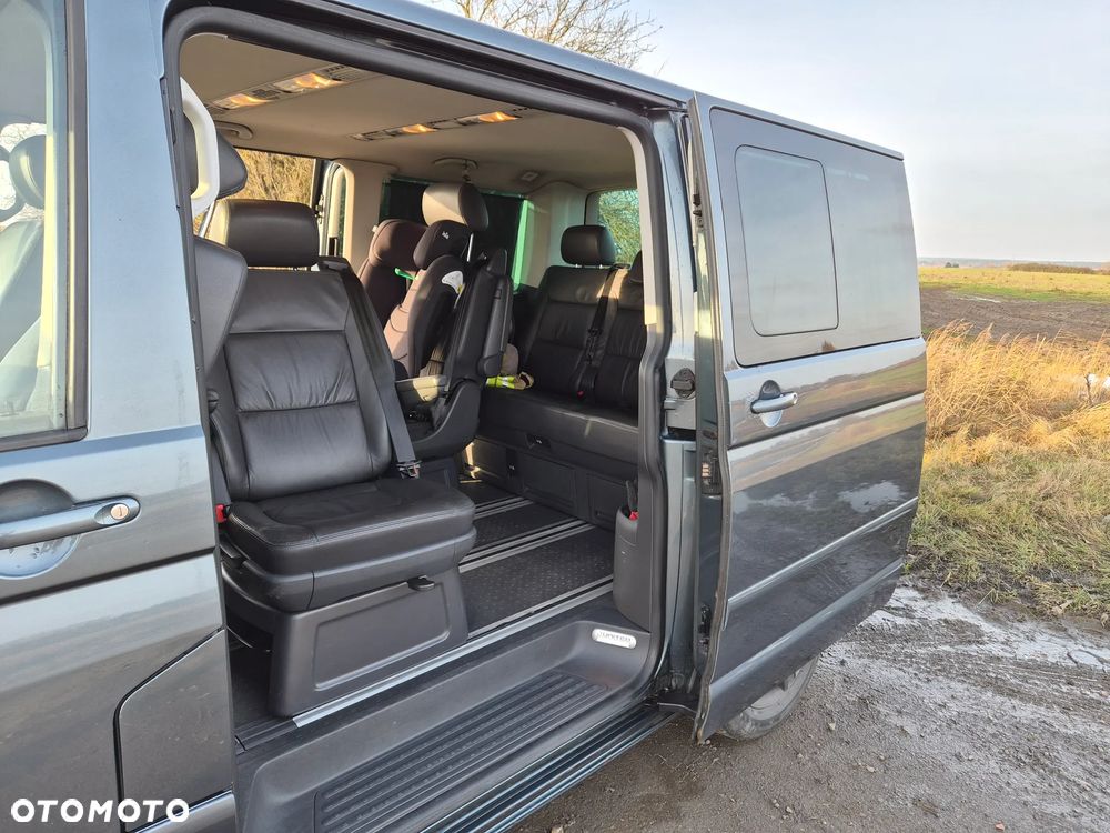 Volkswagen Multivan - 10