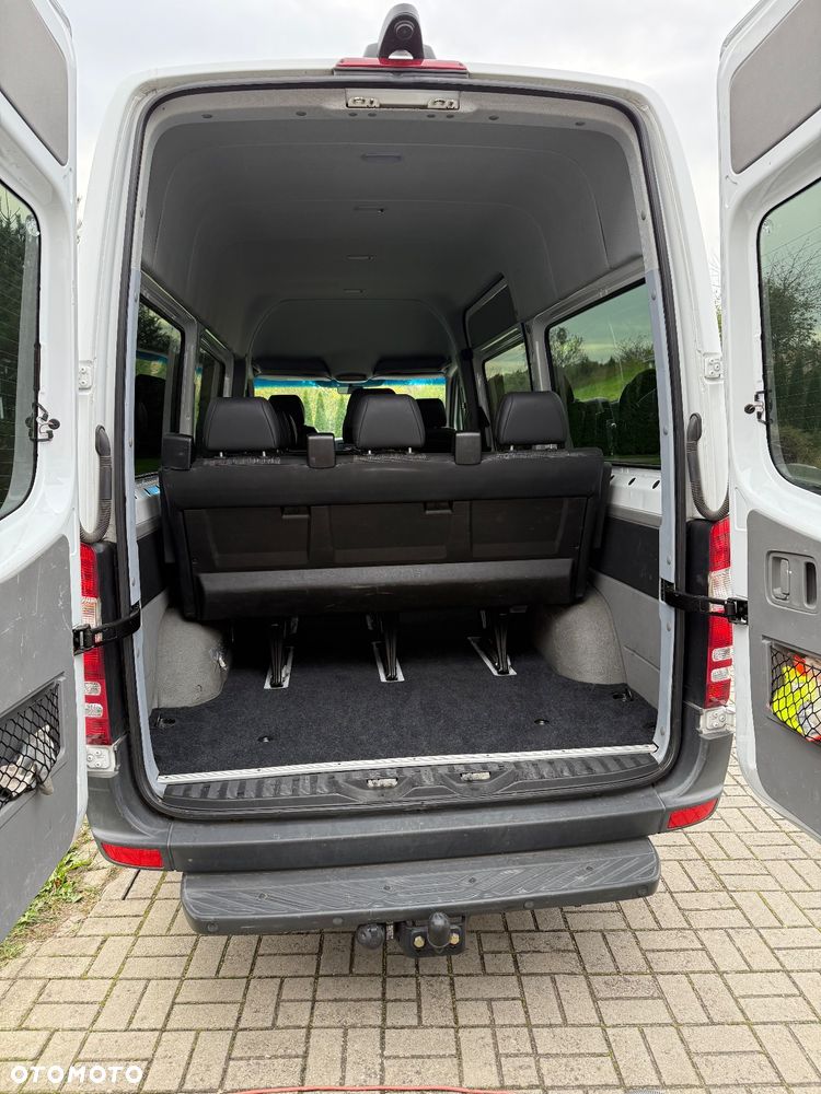 Mercedes-Benz Sprinter - 9
