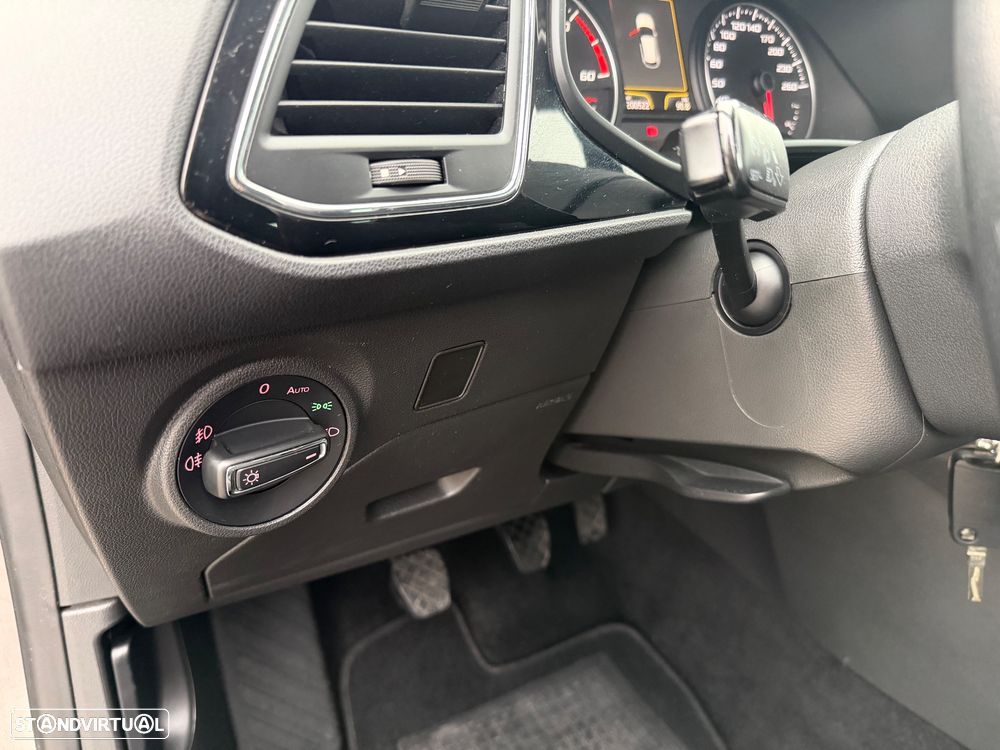 SEAT Leon 1.6 TDI S&S Style - 16