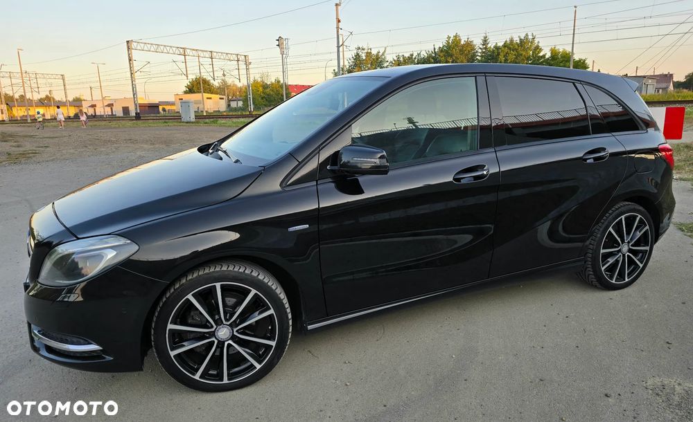 Mercedes-Benz Klasa B 200 BlueEFFICIENCY Edition 1 - 18