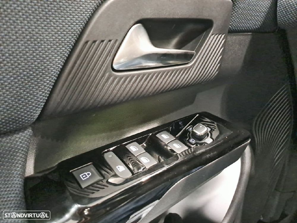 Citroën C5 Aircross 1.2 Híbrido Max - 26