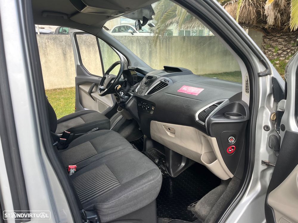 Ford Tourneo Custom 2.2 TDCi H1 - 11