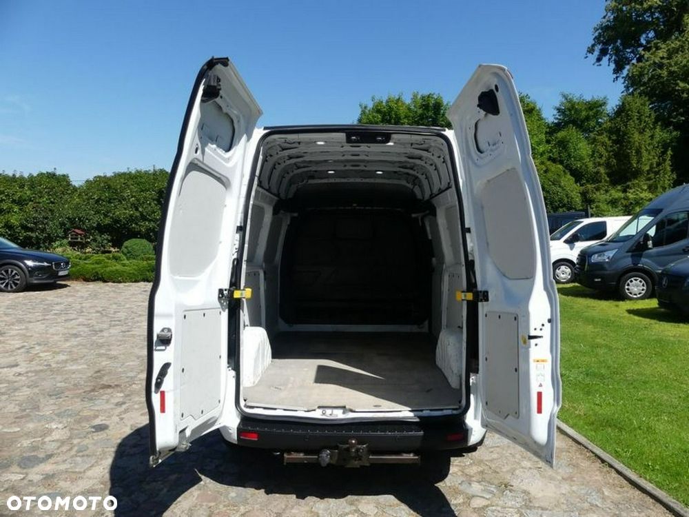 Ford Transit Custom - 12