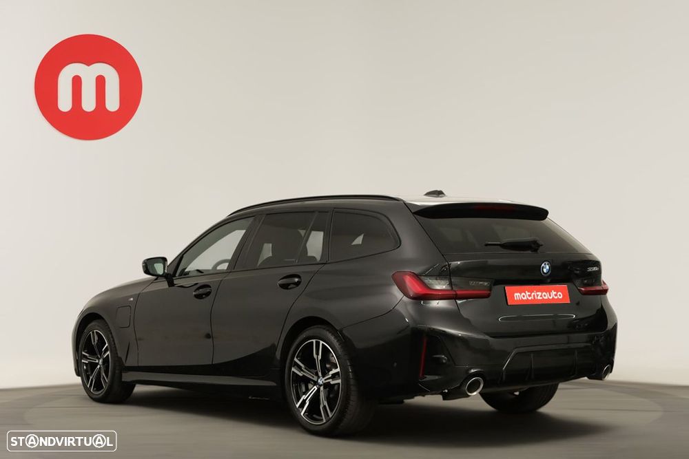 BMW 330 e Edição Desportiva M Auto - 3