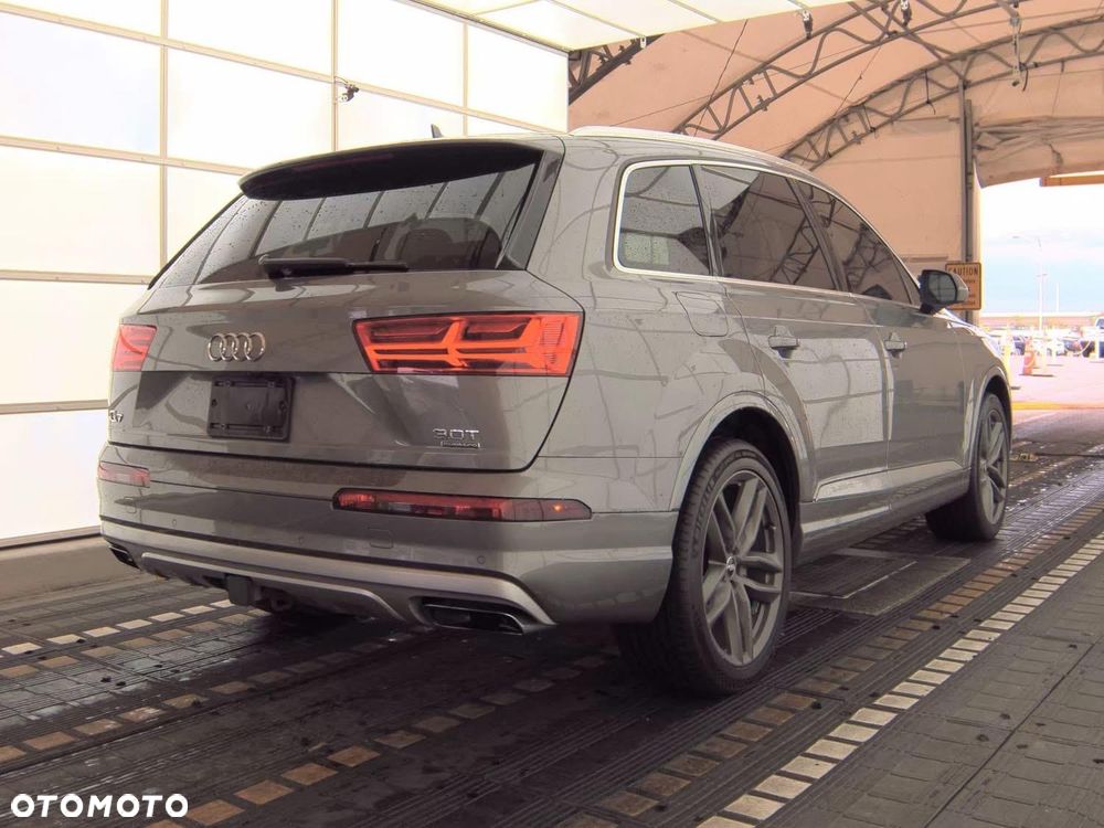 Audi Q7 3.0 TFSI Quattro Tiptronic - 5