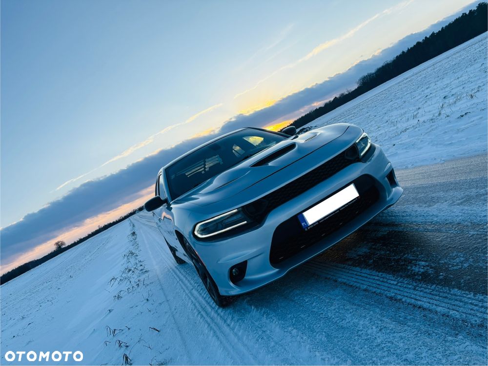 Dodge Charger 5.7 R/T - 1