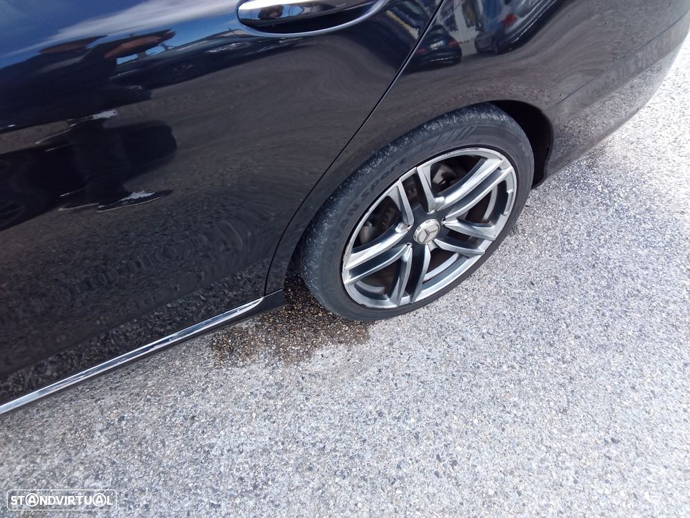 Mercedes-Benz C 300 BlueTEC Hybrid AMG Line - 8