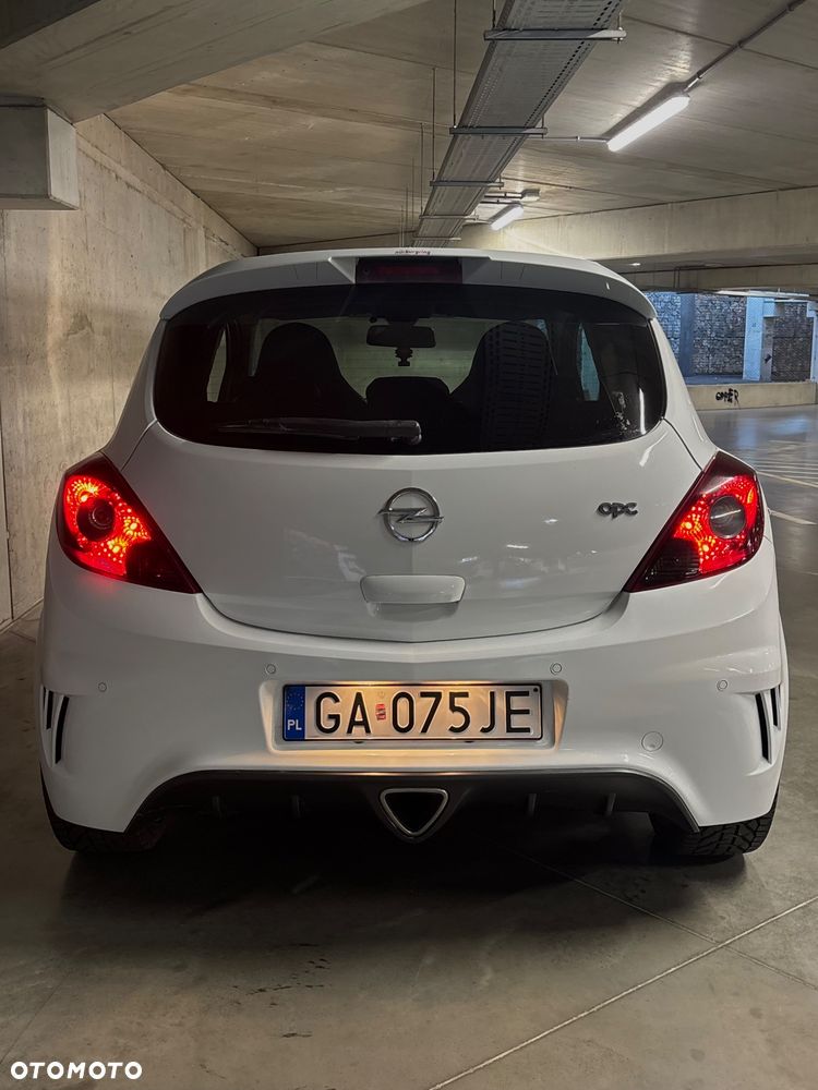 Opel Corsa 1.6 Turbo OPC - 21