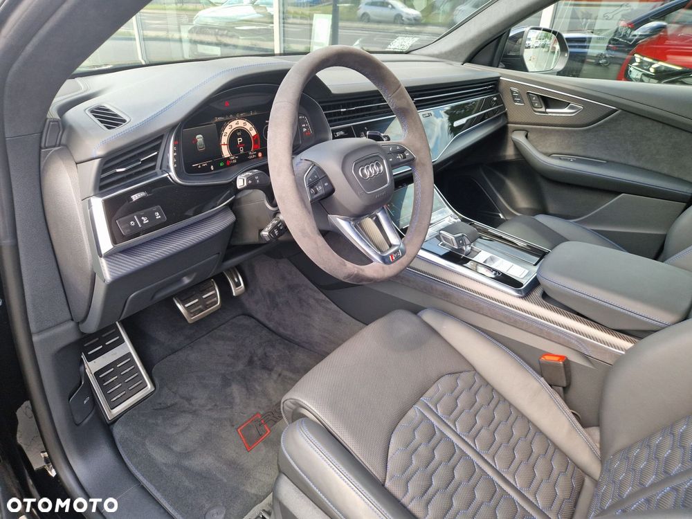 Audi RS Q8 - 8