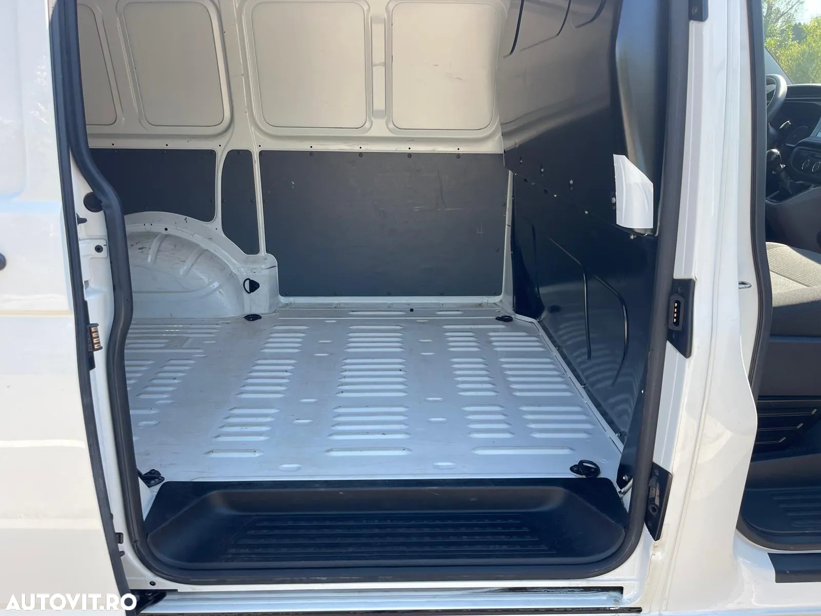 Volkswagen Transporter Kombi T6.1 2.0 TDI 81 kW KR - 7