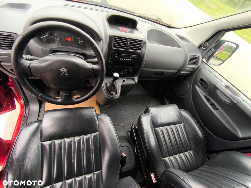 Peugeot EXPERT - 11
