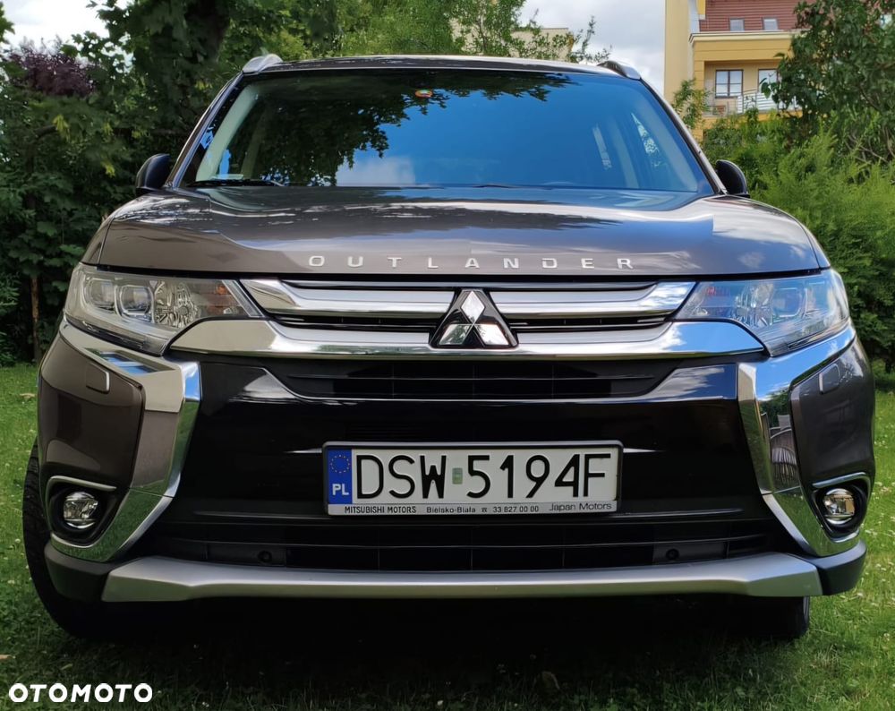 Mitsubishi Outlander 2.0 Intense + Navi 4WD CVT - 2