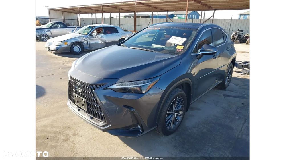 Lexus NX - 2