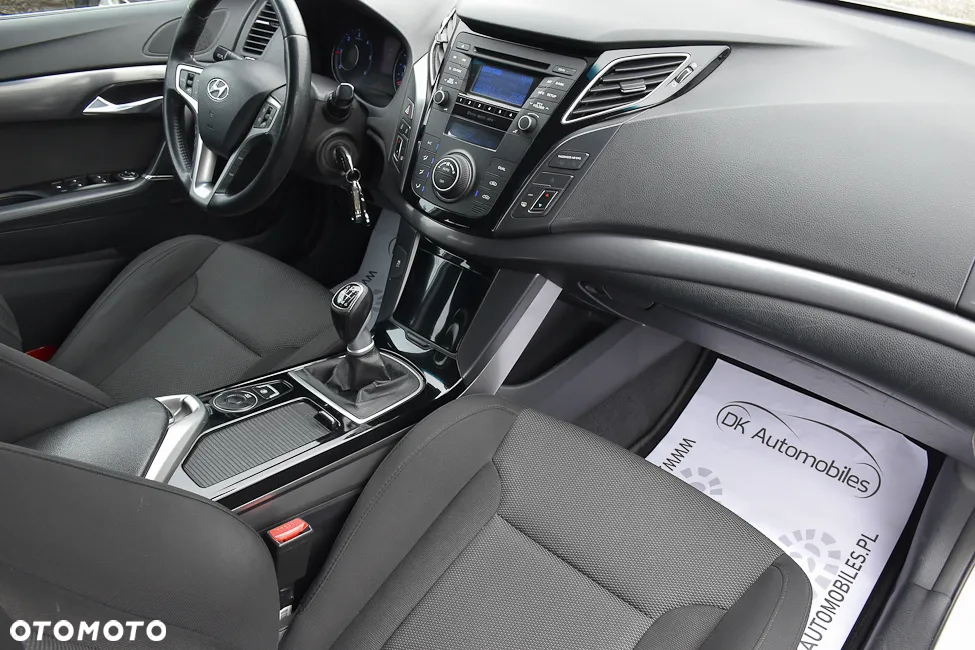 Hyundai i40 1.7 CRDi Comfort + - 24