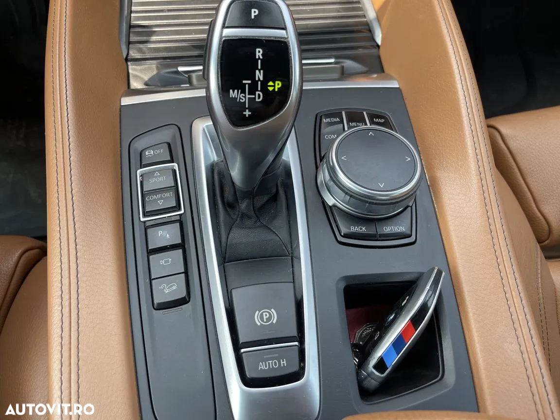 BMW X6 xDrive30d - 17