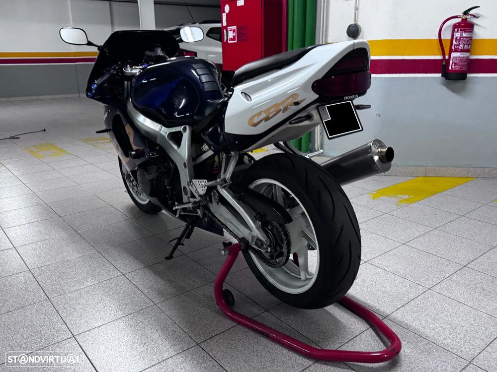Honda CBR CBR900RR SC33 - FIREBLADE - 8