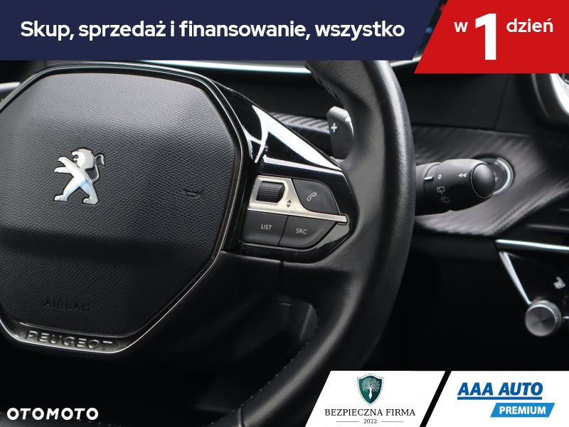 Peugeot 2008 - 18