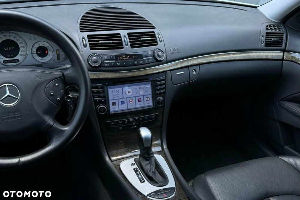 Mercedes-Benz Klasa E 500 Avantgarde Sport Edition AMG - 18