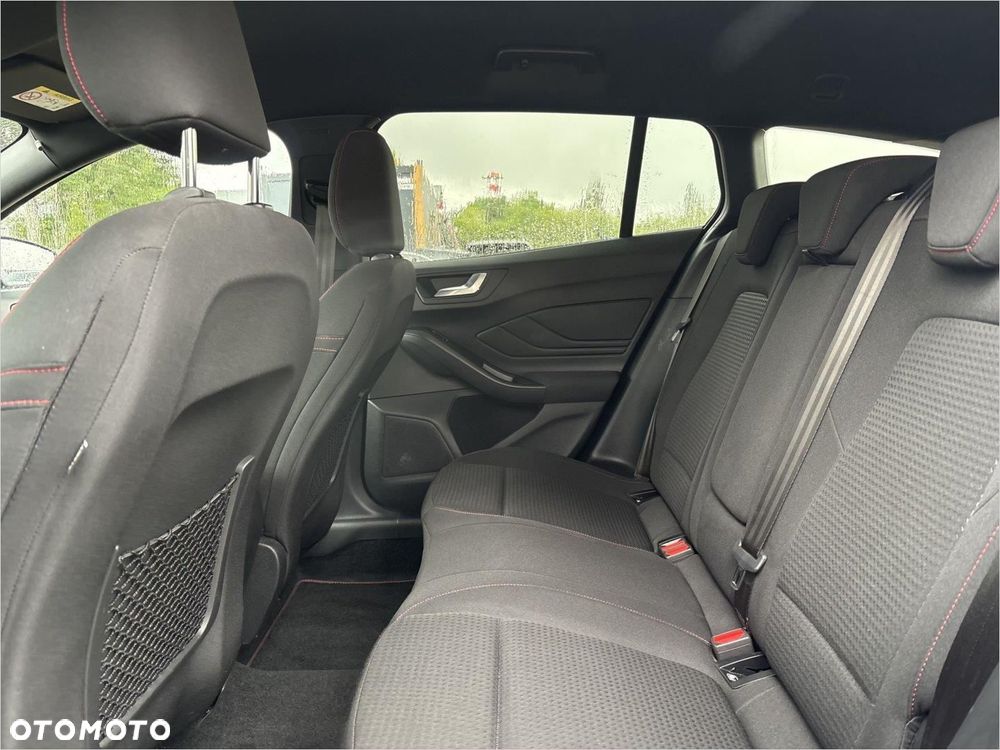 Ford Focus 1.0 EcoBoost mHEV ST-Line X - 15