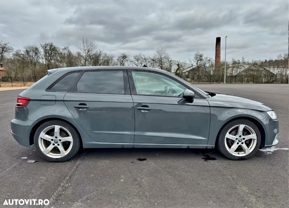 Audi A3 Sportback 1.5 TFSI S tronic Design - 5