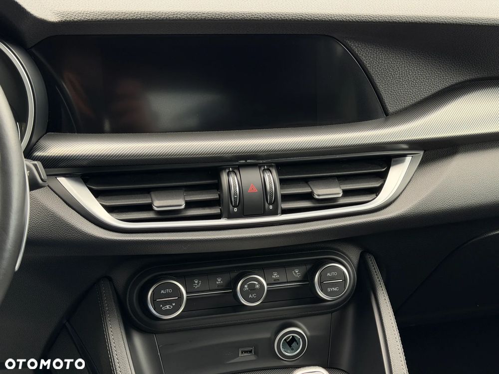 Alfa Romeo Stelvio 2.0 Turbo Q4 - 20