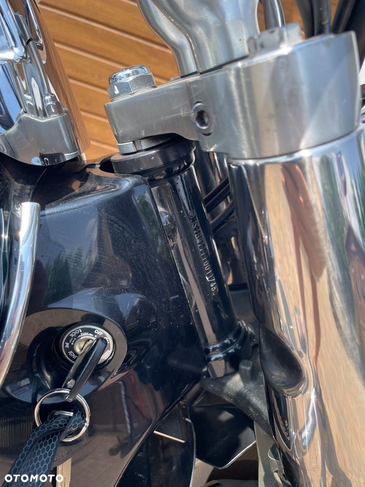 Suzuki VL 800 Volusia - 21