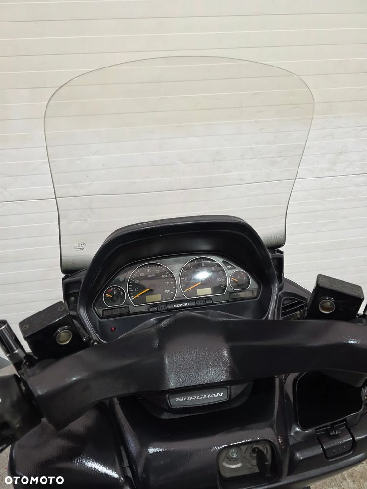 Suzuki Burgman - 28