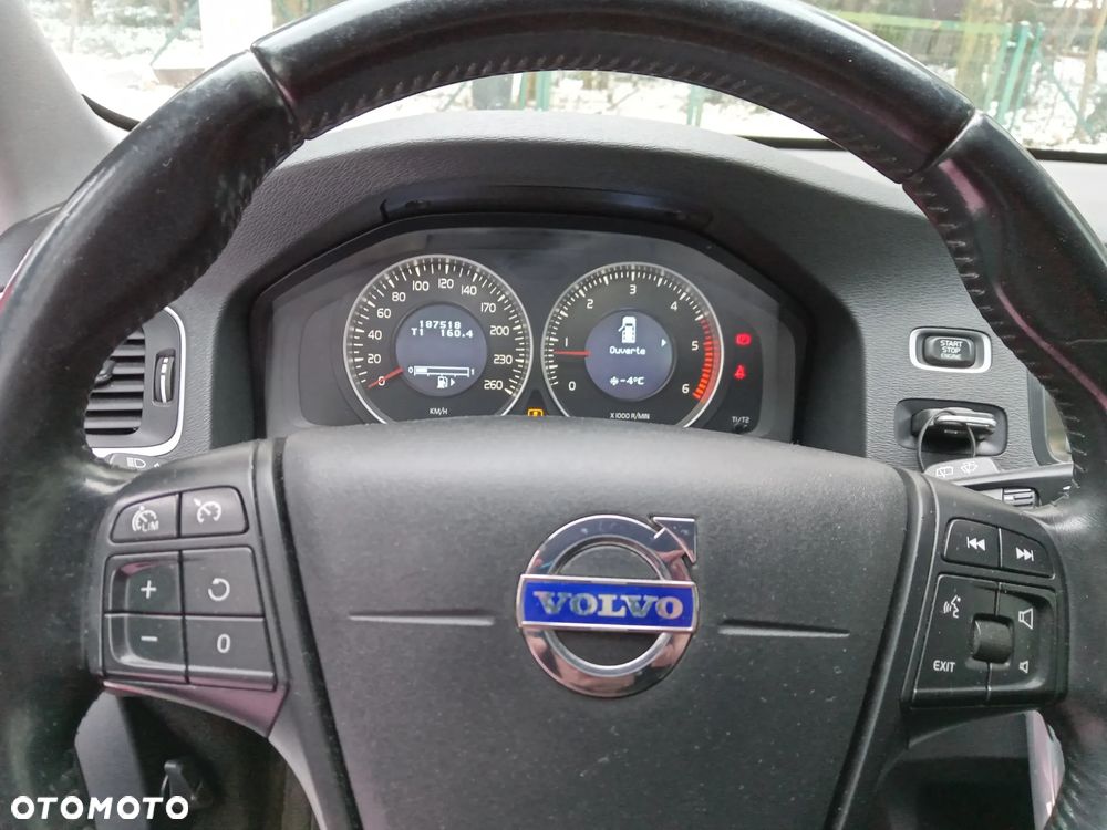 Volvo V60 D3 Momentum - 22