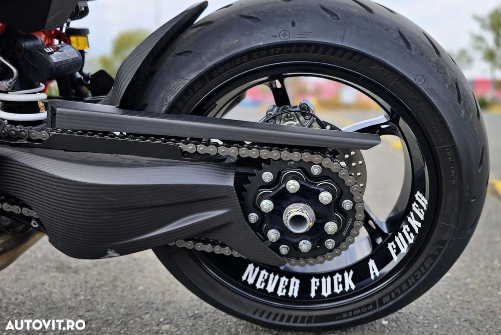 KTM 1390 Super Duke - 8