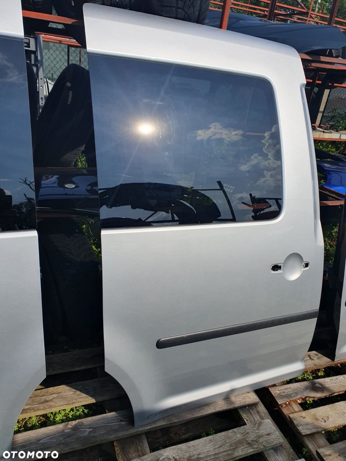 DRZWI PRZESUWNE PRAWE VW CADDY 2K 10-15 KOD LA7W - 7