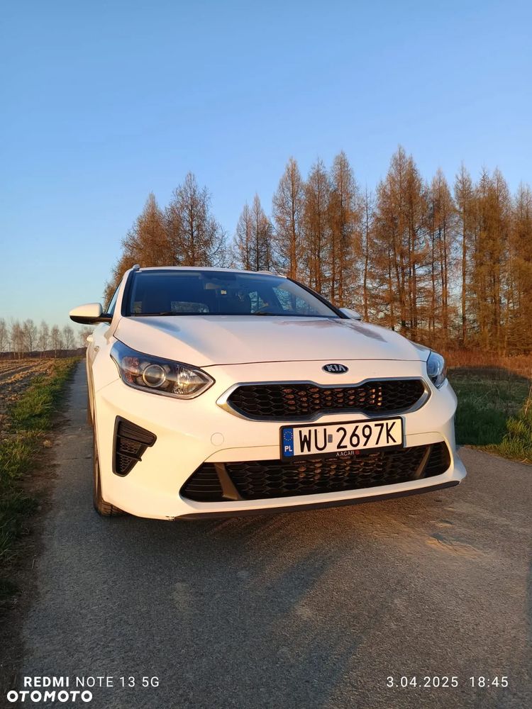 Kia Ceed - 12