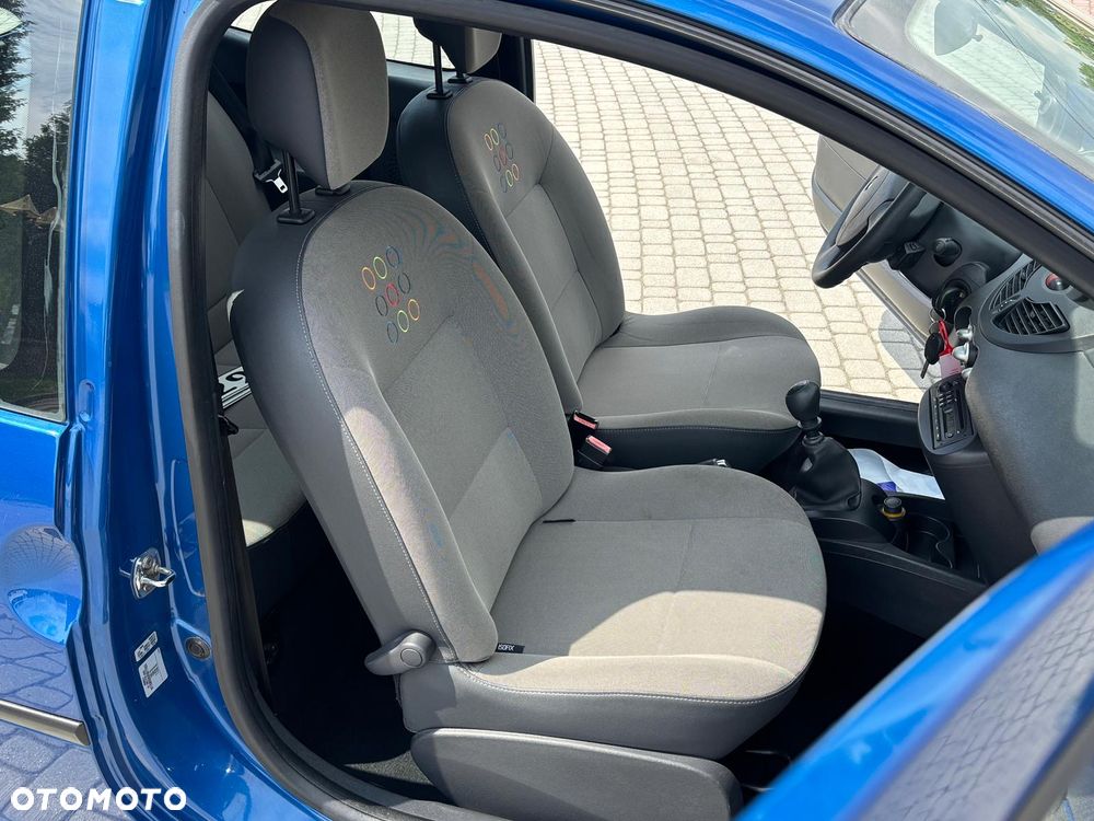 Renault Twingo 1.2 Authentique - 8