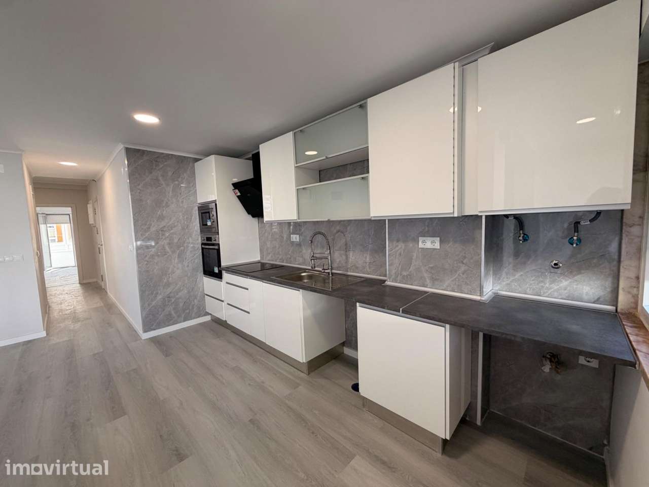 Apartamento T2 Remodelado em Oeiras - Grande imagem: 4/41