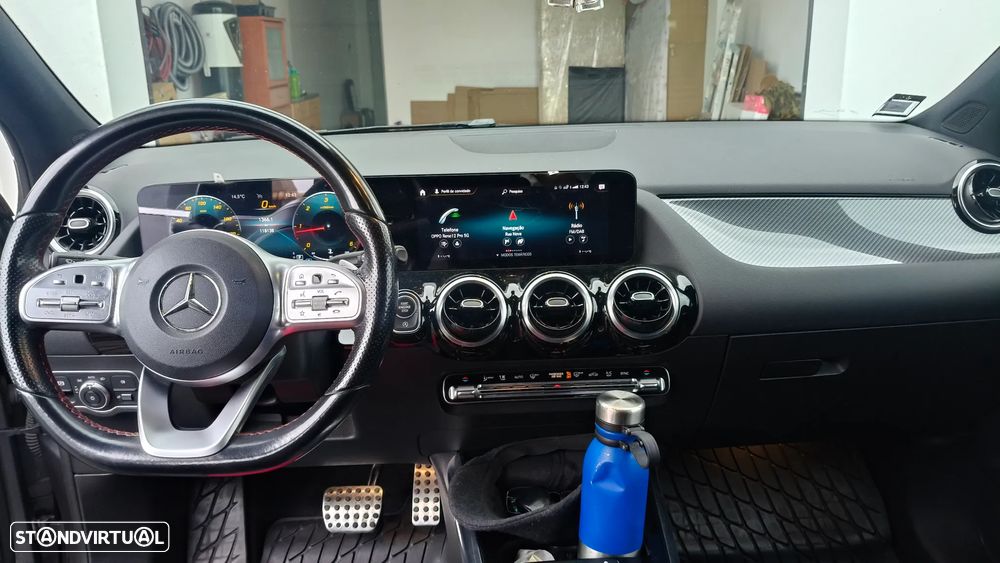 Mercedes-Benz GLA 180 d AMG Line - 9