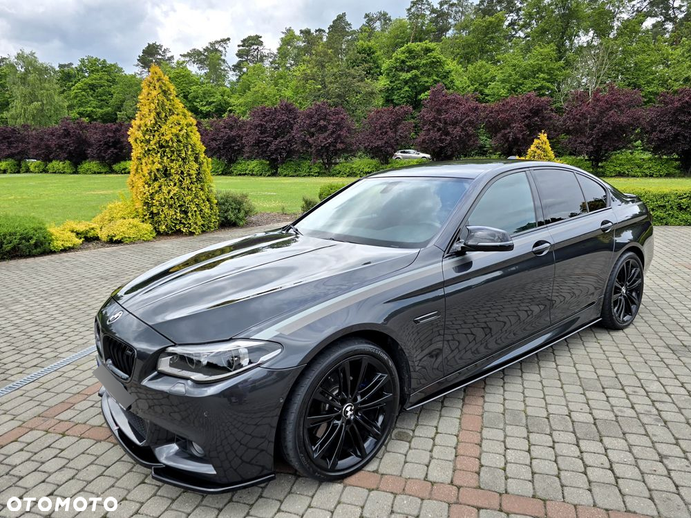 BMW Seria 5 530d xDrive - 13