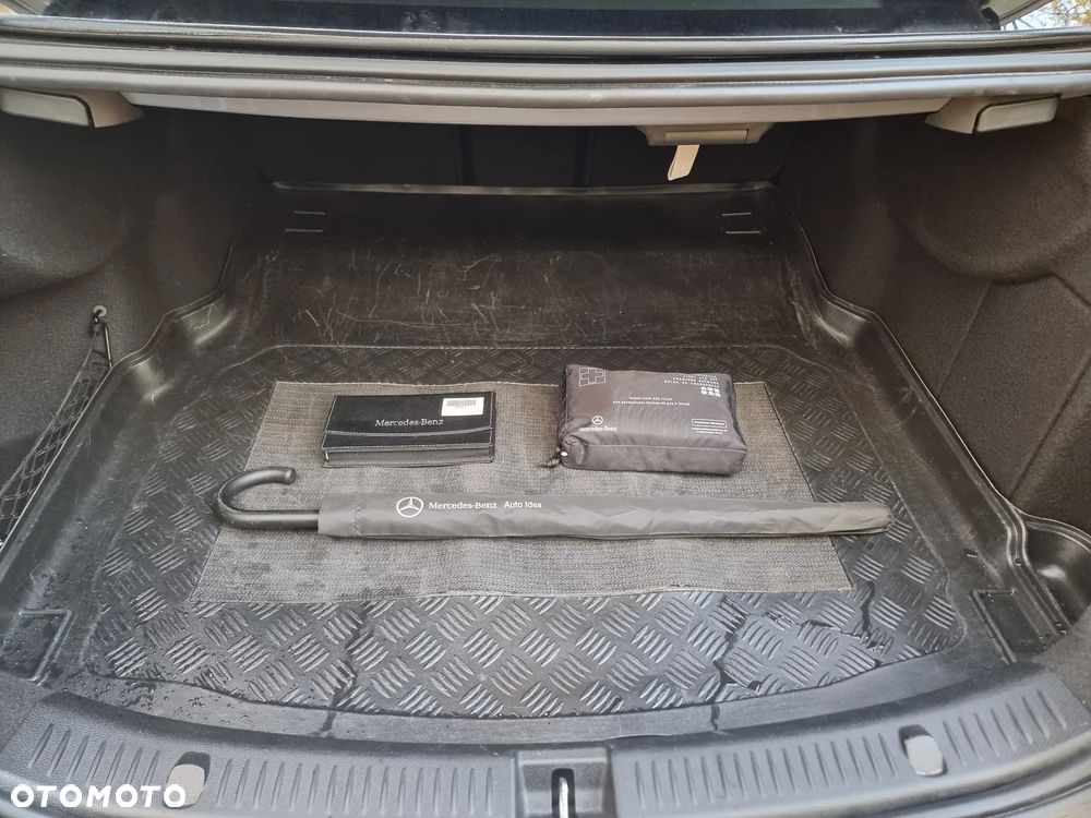 Mercedes-Benz Klasa E - 19